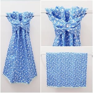 💟🤍#0996-B NEW! Pioneer Woman Hang'N'Snap HAND Towel